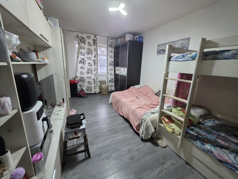 Dristor, Ramnicul Valcea, 10 minute metrou si parc IOR, stradal pe Racari